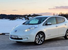 “Укравтодор” назвав електромобілі загрозою для ремонту доріг