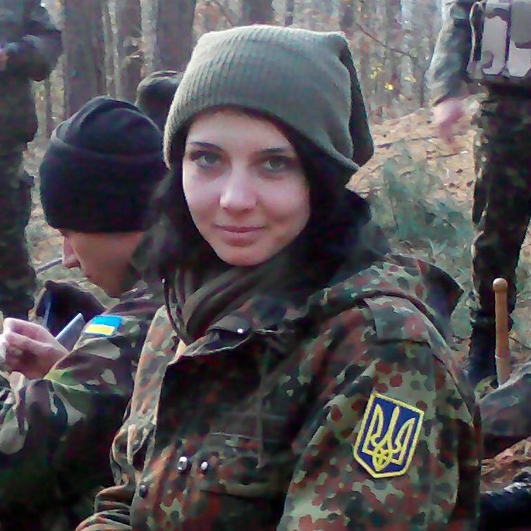 Краса рятує Україну: ТОП-10 красунь-бійців АТО - фото 15