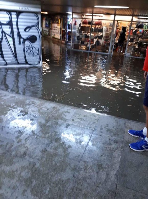 Внаслідок зливи у Львові було підтоплено станцію Замарстинів