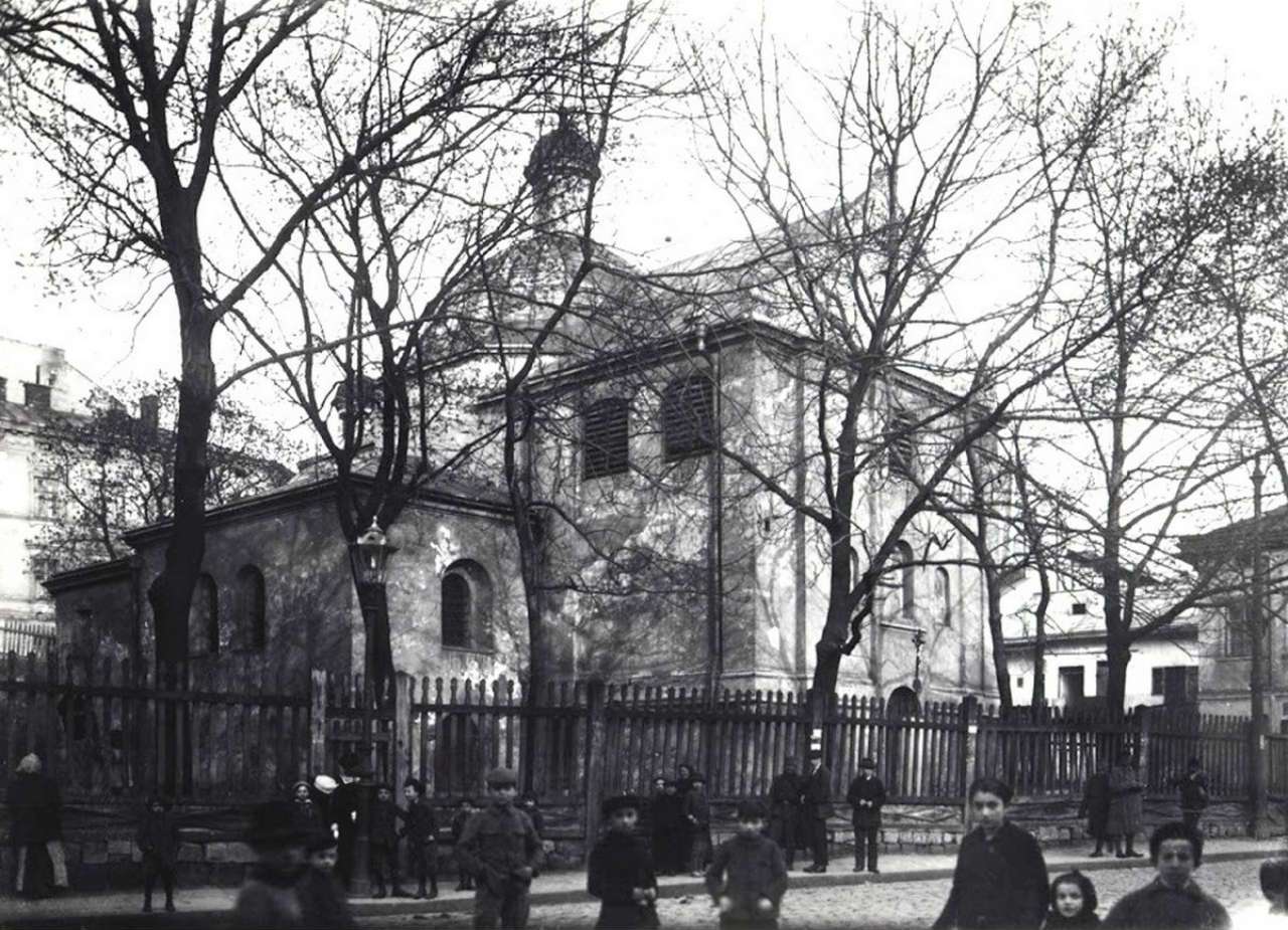 Найдавніший збережений храм Львова - церква Святого Миколая. Фото до 1914 року