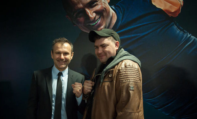 “Ось вам і різдвяне диво! Сьогодні у людини, якій присвячена пісня “Мить” народилася донька” – Вакарчук