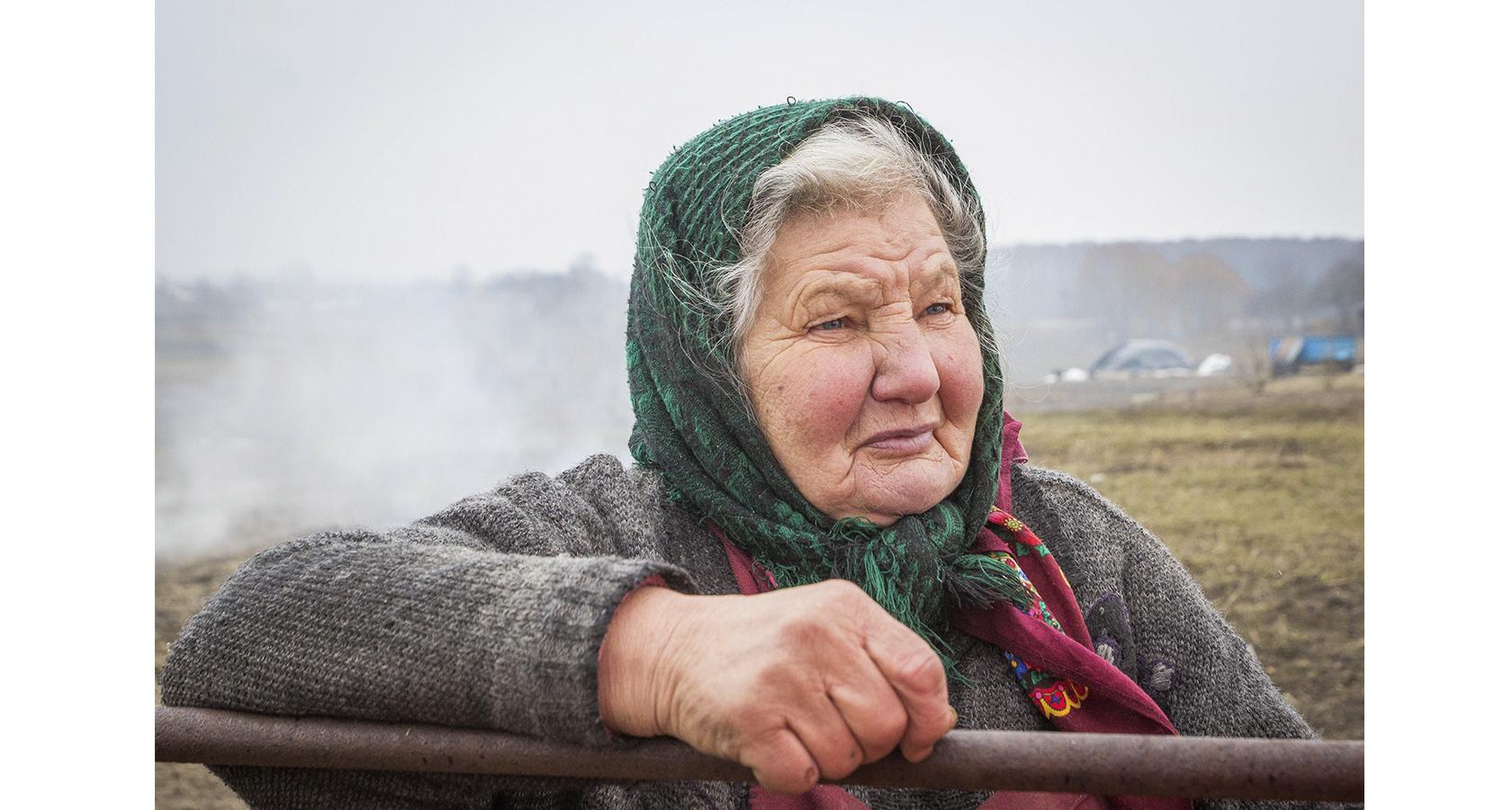 Краса не в одязі, фігурі чи зачісці: сільські жінки у дивовижному фотопроекті
