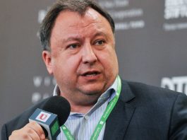 “Ау! Зупиніть його! Є ж серед “слуг” слуги совісті і відповідальності?” – Микола Княжицький