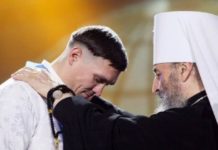 Усик назвав Онуфрія абсолютним чемпіоном у своїй справі