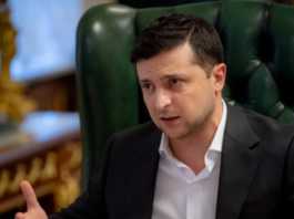 “Україна щодня виготовляє 900 тисяч масок” – Зеленський