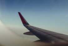 Літак із Маямі: українських дітей повернули з навчання в США