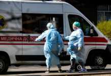 На Вінниччині назрів скандал через мізерні виплати медикам, які працюють з COVID-позитивними