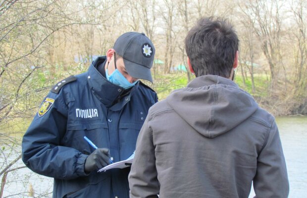 На Харківщині чоловіка оштрафували на 17 тисяч за прогулянку без маски