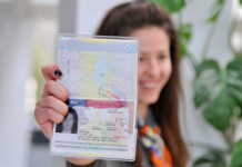 Польща відновила видачу українцям робочих віз – ЗМІ