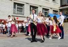 В Україні почали “підпільно” готуватись до випускних балів