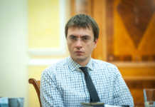 «Перший президент України, який піде у в‘язницю, буде не Порошенко» – Омелян звинуватив владу у здачі України