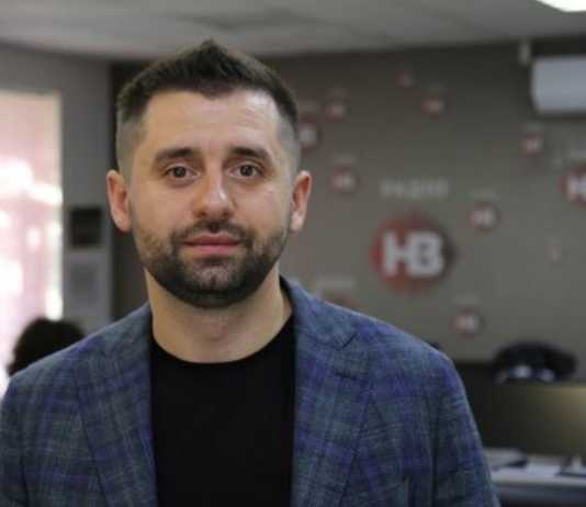 Давид Арахамія заявив, що українську армію треба скорочувати