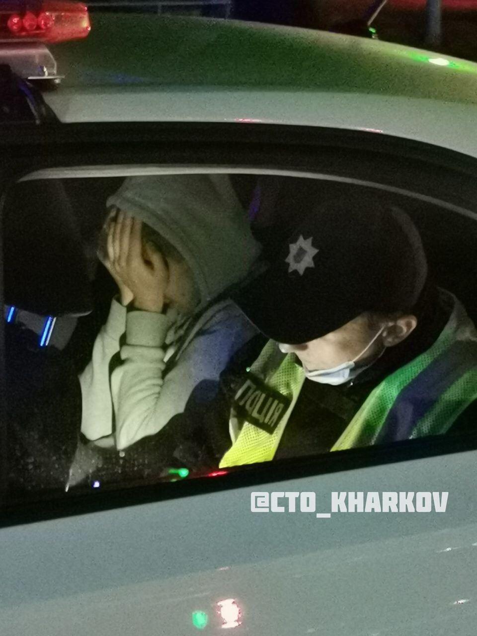 Кравченко в поліцейській машині