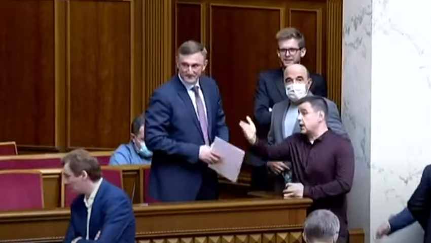 Андрій Аксьонов офіційно став нардепом України