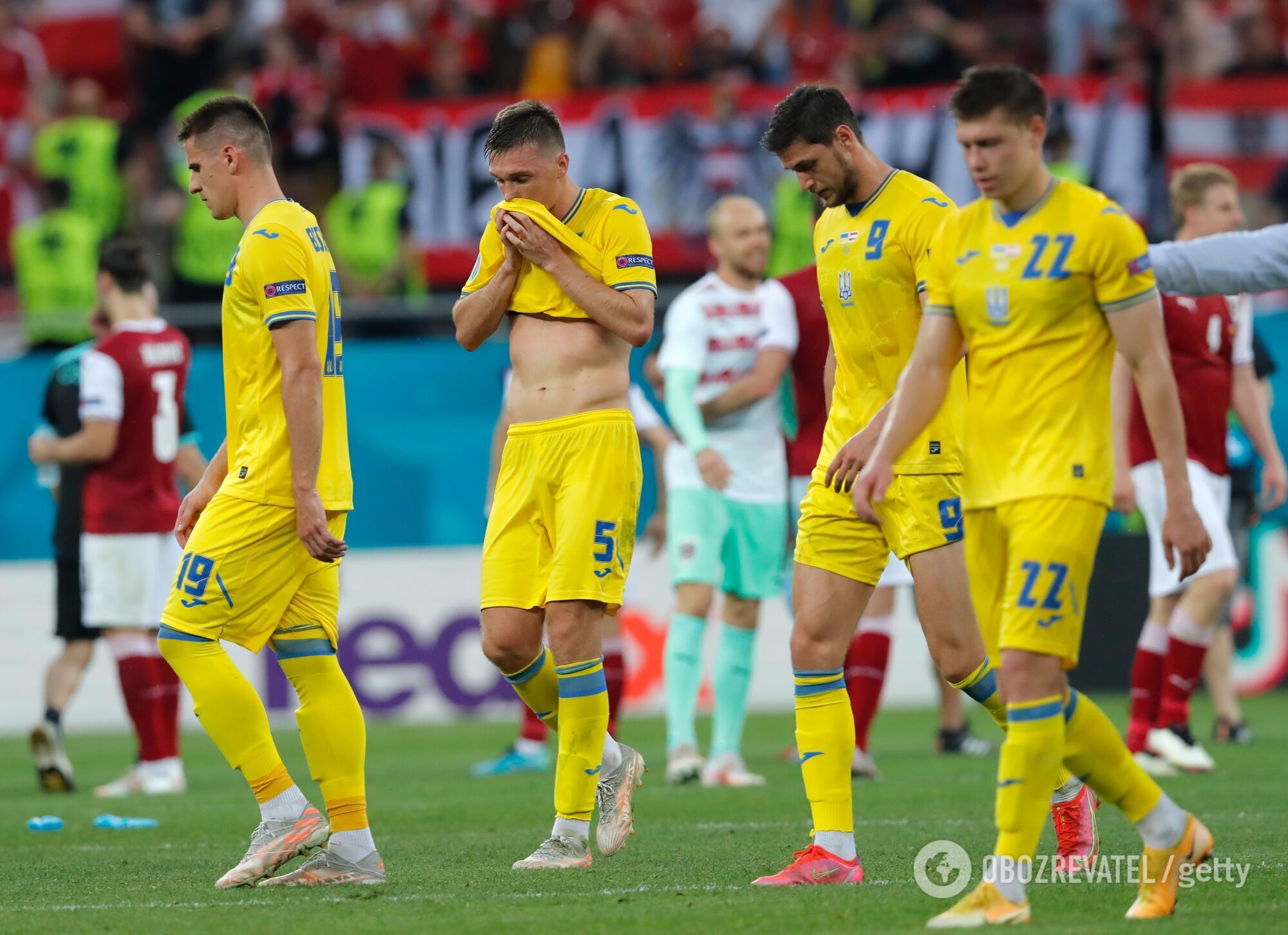 Гравці збірної України після поразки від Австрії