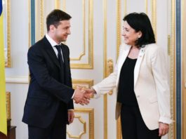 Зеленський зустрів президентку Грузії в Києві: Зурабішвілі привітала почесну варту словами “Слава Україні!” (відео)