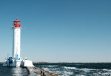 Відпочинок на курортах Азовського моря: де найкращі пляжі і які ціни на житло