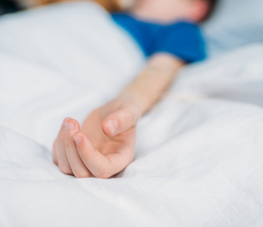 “Маленьке янголятко катували, а бабуся збрехала лікарям”: нові деталі трагедії в Черкасах