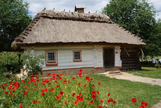 Why There Was No Floor But Dolivka in Ukrainian Houses