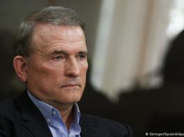 Медведчук заявив про причетність Порошенка до закупівлі вугілля в ОРДЛО та виведення нафтопроводу з держвласності – СБУ