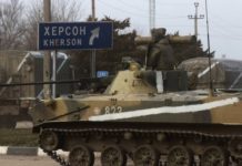 “Усе в найкращих традиціях 30-х років СРСР”: окупанти в Херсоні влаштували серію нічних обшуків