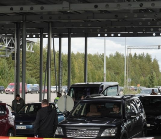 Естонія відмовилася впускати громадян РФ, що втікають від мобілізації