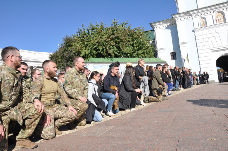 Із загиблим в бою з окупантами воїном Максимом Яловцовим (Регбістом) попрощалися в Києві 20