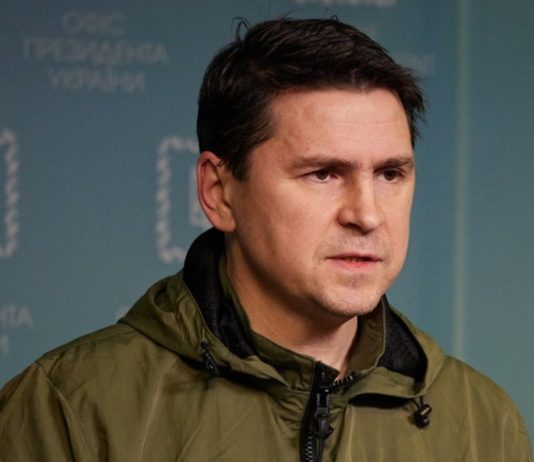“Які переговори? Ви програєте війну – програвайте. Україна для себе прийняла ключове рішення” – Подоляк – Росії