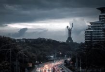 Київ може повністю залишитися без світла, води та зв’язку – Кличко