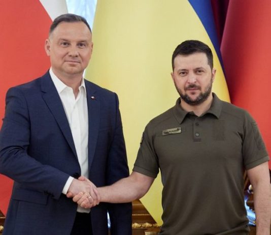 “Наша дружба – навіки” – Зеленський польською зворушливо привітав поляків з Днем незалежності