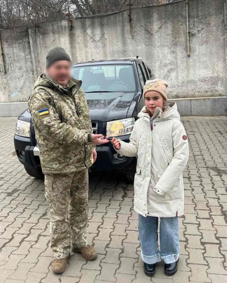 10-річна дівчинка передала прикордонниками 120 тисяч гривень