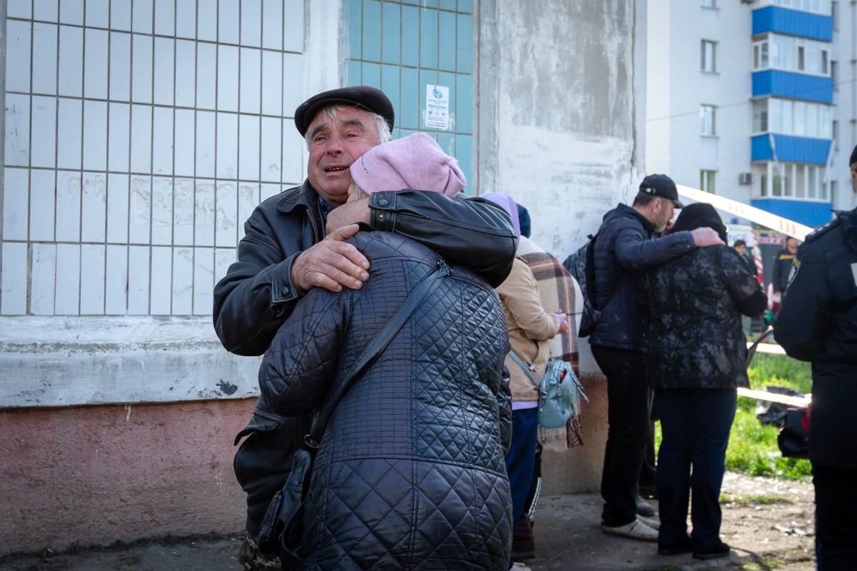 Кількість жертв ракетного удару по Умані зростає. / © Facebook/Володимир Зеленський