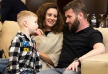 Подарунок від Бога: заступник командира “Азову” Паламар вдруге став батьком