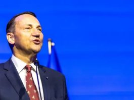 “Краще, щоб заплатила Росія”: у Польщі сумніваються щодо ідеї купівлі Європою зброї для України