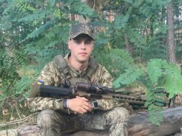 Родичі військового, чий заповіт цитував Зеленський, кажуть, що він міг загинути. Його тіло не можуть повернути