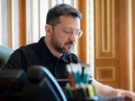 Штрафів за неявку до Верховної Ради не буде: Зеленський ветував законопроєкт