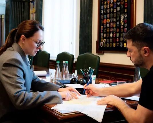 Запрацює вже у грудні: Зеленський доручив уряду сформувати пакет програм “Зимова підтримка”