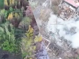 Військові повернули український прапор на будівлю міської ради в Покровську