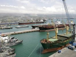 Найбільший порт Росії відновив завантаження нафти після української атаки