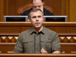 “Кількість СЗЧ скоро дорівнюватиме армії”: нардеп Костенко б’є на сполох через масове дезертирство