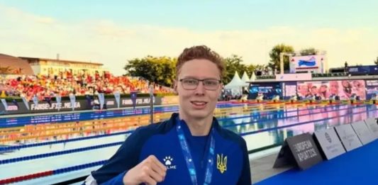 18-річний плавець здобув єдину медаль для України на чемпіонаті Європи, побивши світовий рекорд