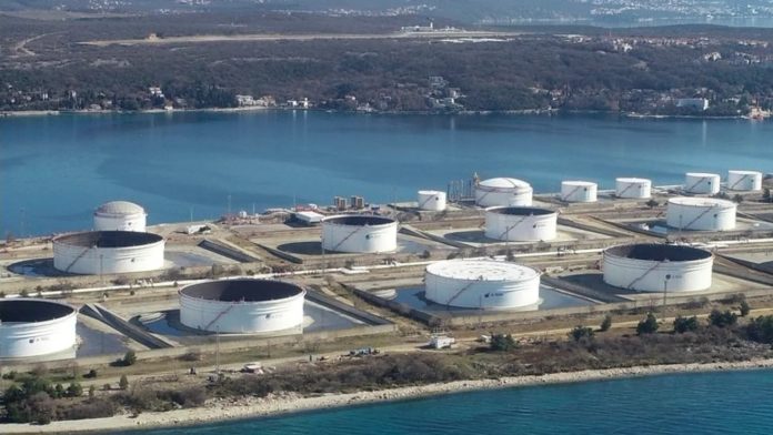 y6j6ba---c16x9x50px50p--0ca64b18