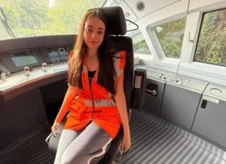 Зустрічний потяг смертельно травмував 19-річну провідницю: в УЗ розповіли деталі трагедії