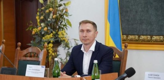 Родина очільника Рівненської АЕС збудувала маєток під Києвом і придбала авто за 140 тис. доларів