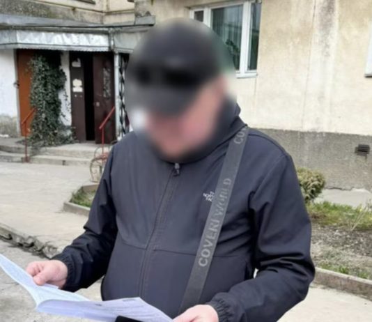 На Прикарпатті чоловік вкрав у 78-річної мами загиблого воїна понад 200 тис виплат