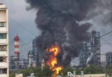 Дрони атакували найбільший НПЗ Москви та нафтобазу на Кубані