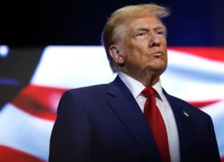 Трамп заявив, що Путін готовий до мирної угоди щодо України