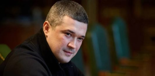Зеленський пропонував Федорову різні посади не в Міноборони. Той відмовився — джерела
